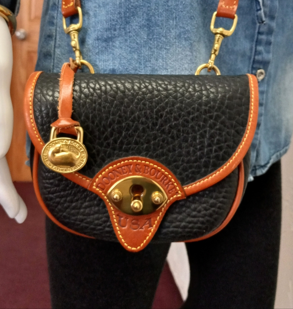 Dooney & Bourke Belt/Shoulder Wallet. 1990's Cavalry Collection. - Picture 3 of 11